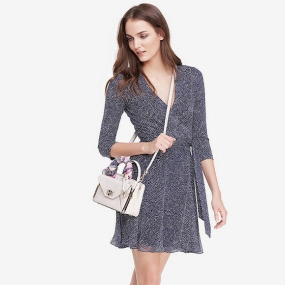 Diane Von Furstenberg Irina Wrap Chiffon Mini Dress 8 - Picture 1 of 13